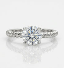 Load image into Gallery viewer, 18K White Gold 2.50 Ct F VS1 Diamond Twist Engagement Ring

