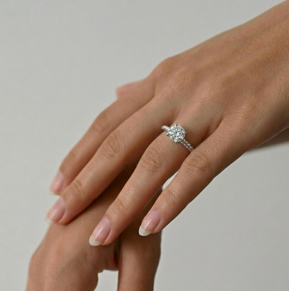 18K White Gold 2.50 Ct F VS1 Diamond Twist Engagement Ring