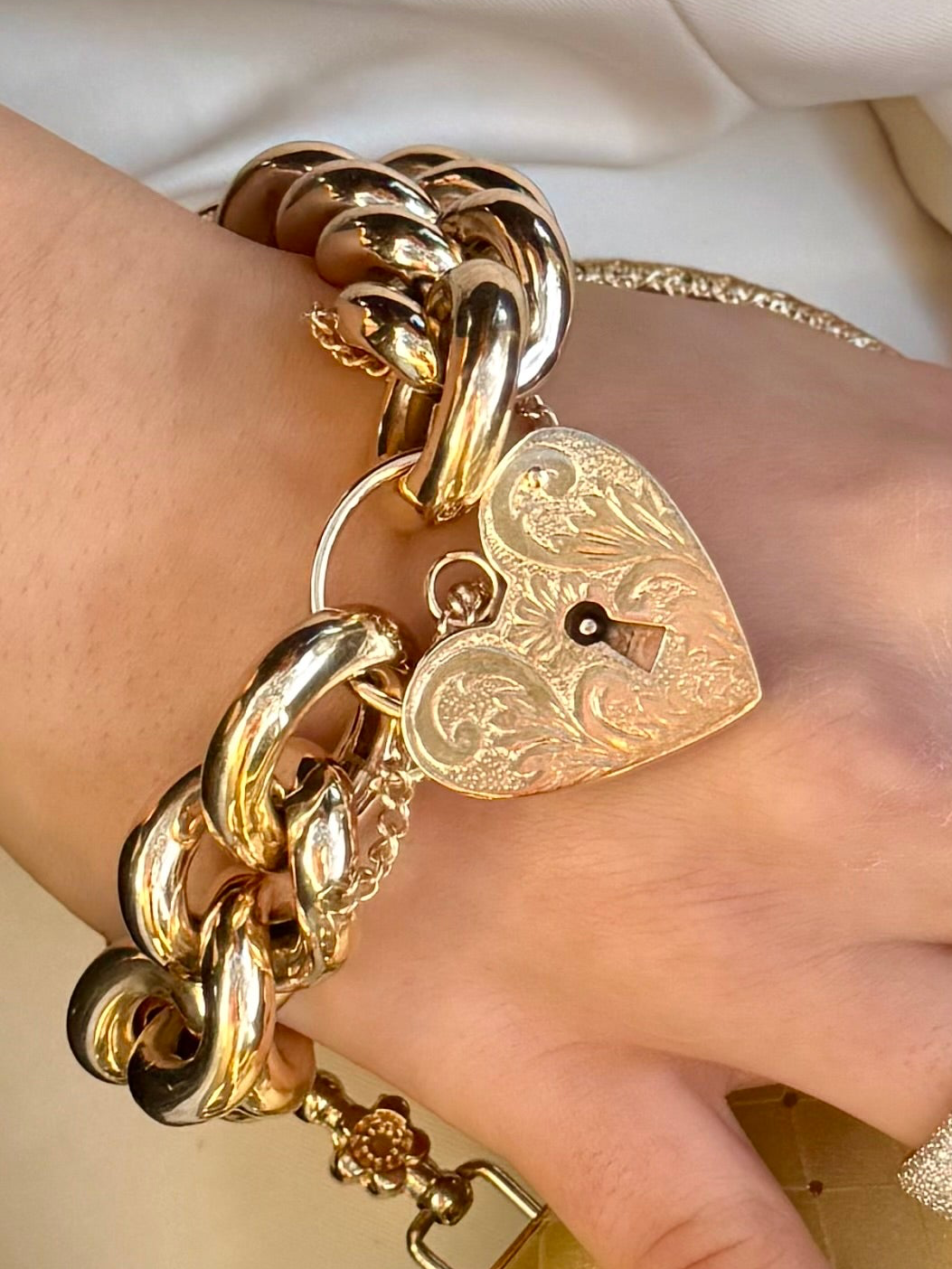 122 GRAMS OF Pure Luxury! Rare Heavyweight  Solid Gold Heart Lock Bracelet