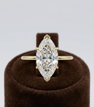Load image into Gallery viewer, 18ct Solid Gold Solitaire Engagement Ring | 2.60ct Lab Grown Diamond
