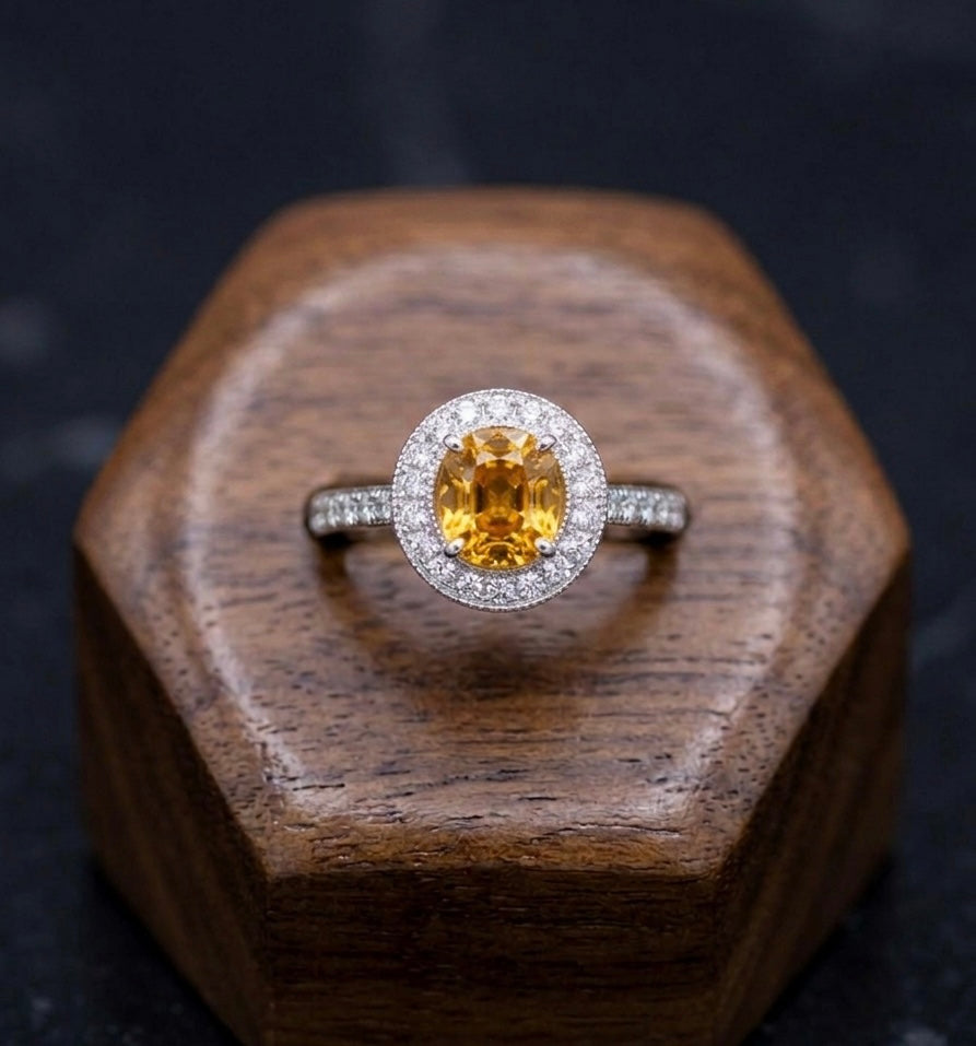 18k White Gold Light Golden Sapphire Halo Ring with Natural Diamonds