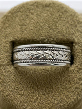 Load image into Gallery viewer, Handbraided &amp; Knotted 18k White Gold 8mm Wedding Band
