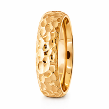 Load image into Gallery viewer, Men’s Hammered Wedding Band - 14 K Rose Gold
