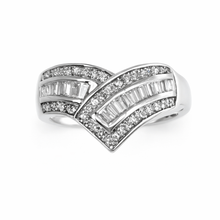 Load image into Gallery viewer, Ladies Ring with Natural Diamods
