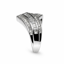 Load image into Gallery viewer, Ladies Ring with Natural Diamods
