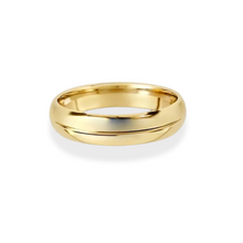 Load image into Gallery viewer, Gent&#39;s Centre Groove Wedding Ring
