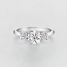 Load image into Gallery viewer, Three Stone Engagment Ring
