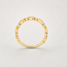 Load image into Gallery viewer, Yellow Gold Mezmerising Wedding Band
