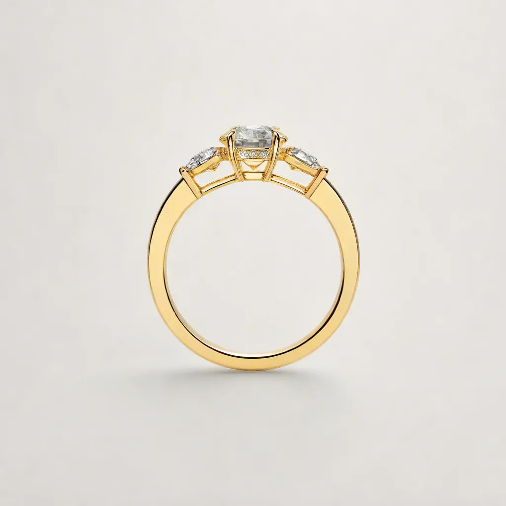 Tree Stone Pear Shape Sides Engagment Ring
