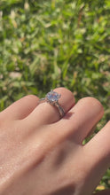 Load and play video in Gallery viewer, 18ct White Gold Ring with 1.30 ct Center Diamond
