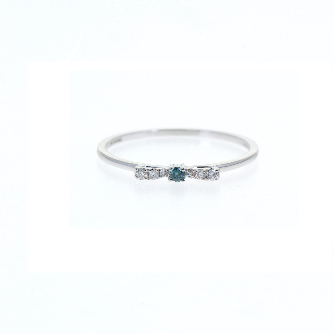 Little Ribbon Shape with a Centre Stone Blue or Pink Diamond